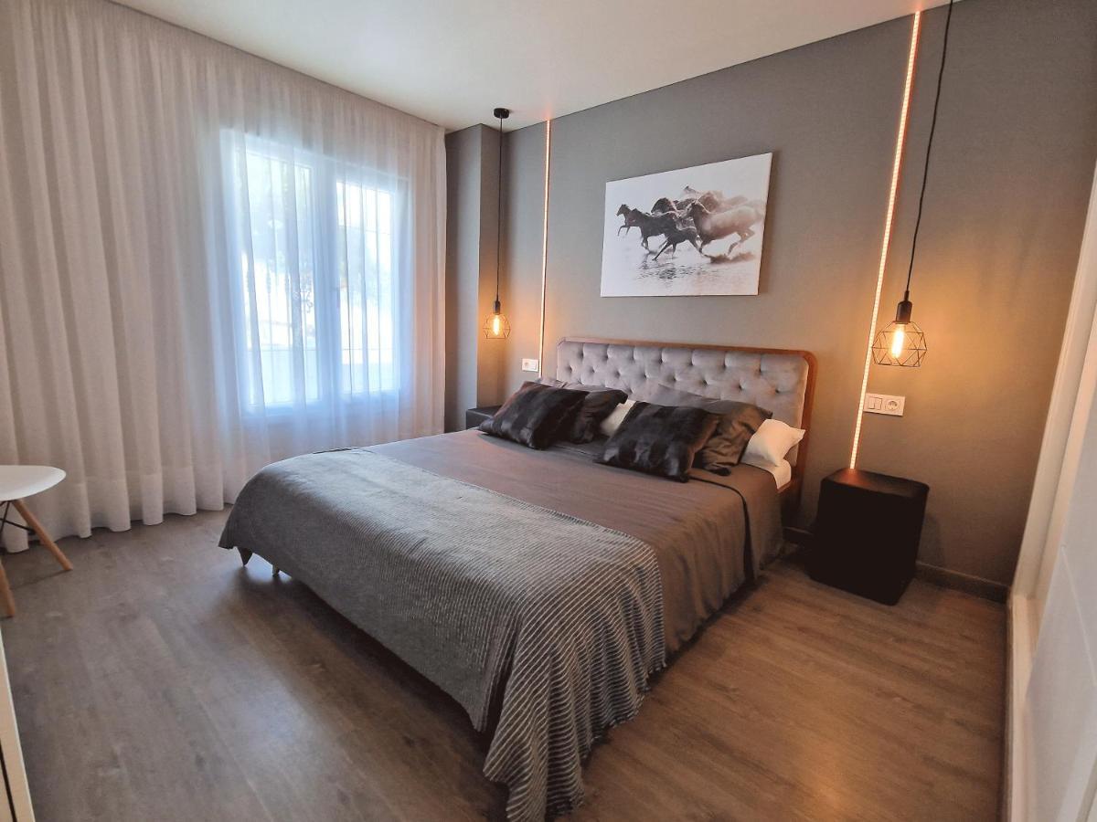 Emerald - Spacious Modern 2 Bedroom Бенальмадена